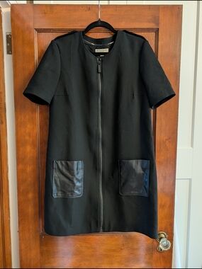 Burberry Black Short-Sleeve Zip-Front Dress with Leather Pockets Size 12